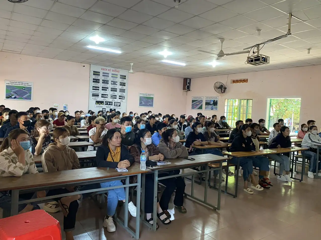 Ôn thi sát hạch lái xe mô tô hạng A1 cho học viên khóa A1K93: Trải nghiệm đào tạo chất lượng tại Trung tâm Thành Đạt, Bình Phước