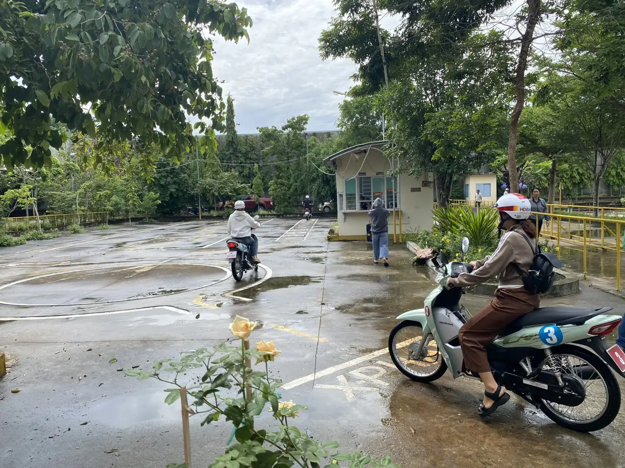 Tổ chức thi sát hạch cấp bằng lái xe mô tô hạng A1 cho khóa A1K95 tại Trung tâm Thành Đạt tỉnh Bình Phước